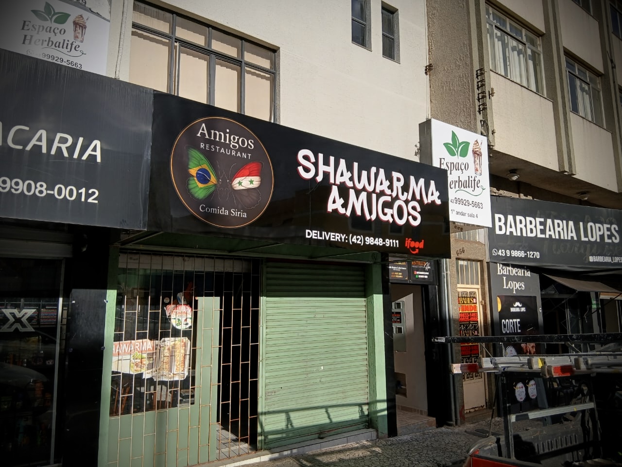Fachada em lona personalizada em Ponta Grossa